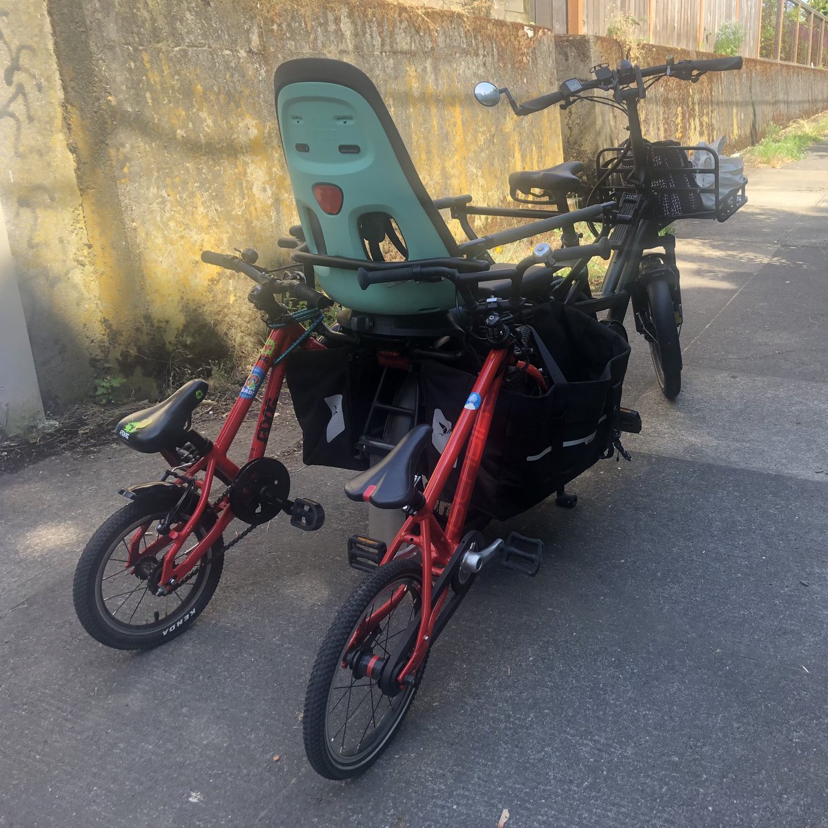 First time double-dragging the kids’ bikes was a success! Fun times at Sundays on Going.