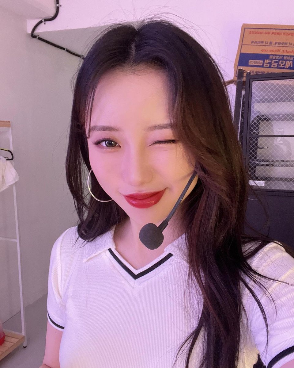 agrusbrasil's tweet photo. 📸 | Kira no Instagram (k.i.r.a_520)
Oi✨
#angelrus #엔젤러스 #마예 #이나 #애요 #크리스티나 #키라 #에마 #maye #ina #ayo #christina #kira #emma #lpa엔터테인먼트 #글로벌걸그룹 #globalgroup #multinationalgroup https://t.co/DWHkVoz0Ls