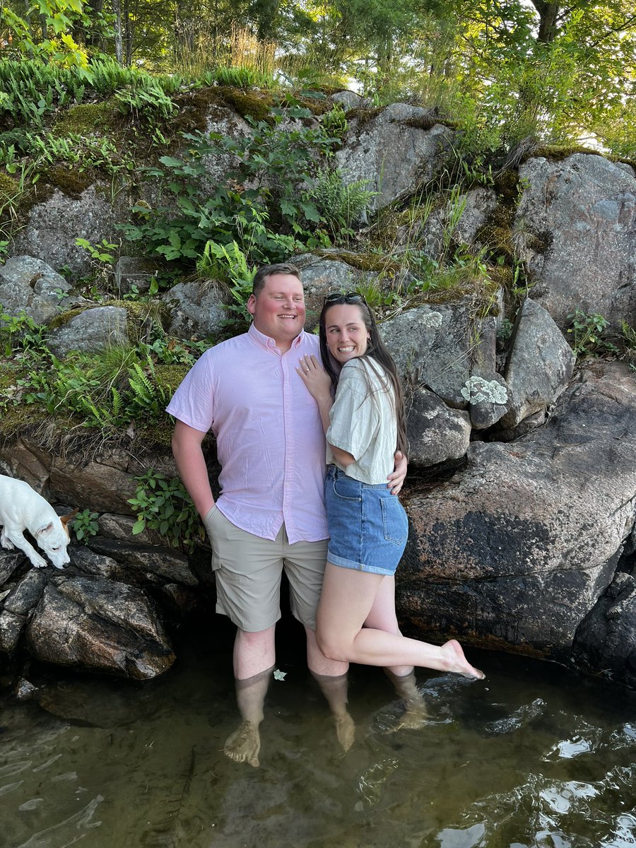 bearsdt77's tweet photo. She said yes! I will love you forever and always❤️💍 https://t.co/WGSHm0H305
