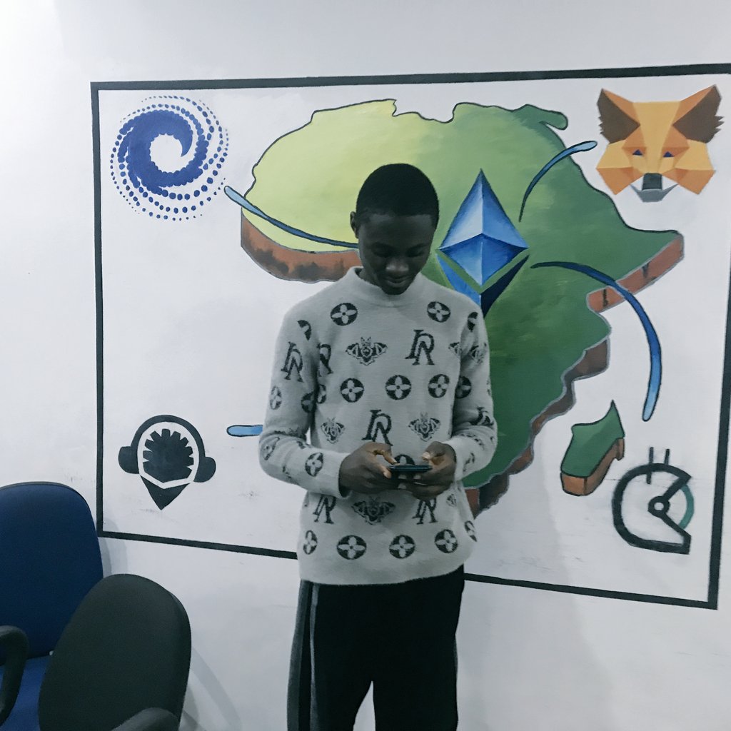 kokocodes's tweet photo. Over here at @Web3Bridge it's been a fun and interesting first day for me, just decided to drop this one here... Got accepted for this cohort and went to Lagos cuz it's onsite 😁😁, will be tweeting my progress from time to time, #polygonweb3bridge 

WAGMI 💯💯🔥🔥 https://t.co/ZPLkA67C9L