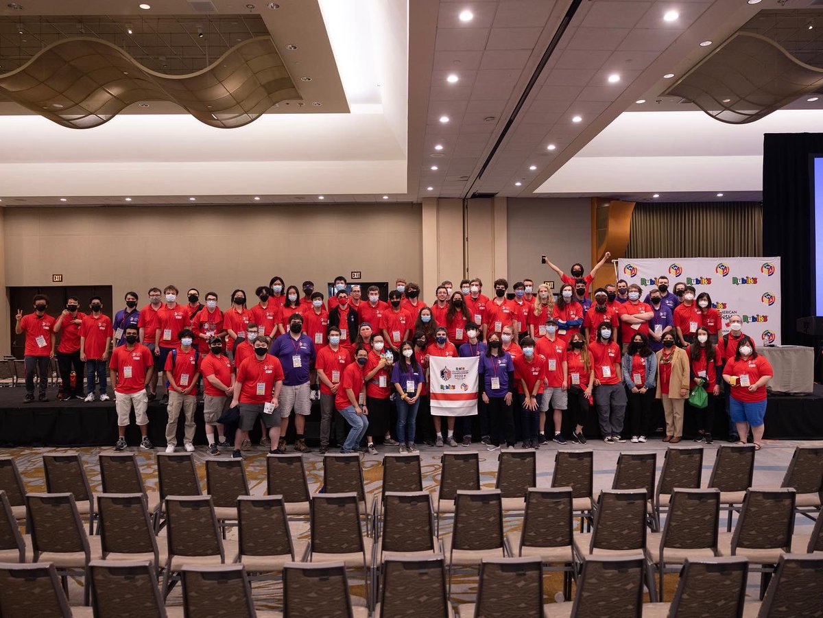 NAChamps2022's tweet photo. Staff Team + Org Team 💪🏼

Did you know that @thewcaofficial competitions are 100% volunteer-run? Even championships like #CubeNAChamps2022.

A HUGE thank you to every volunteer who made this competition a success. 👏🏼🤩 https://t.co/ExOveffU6A