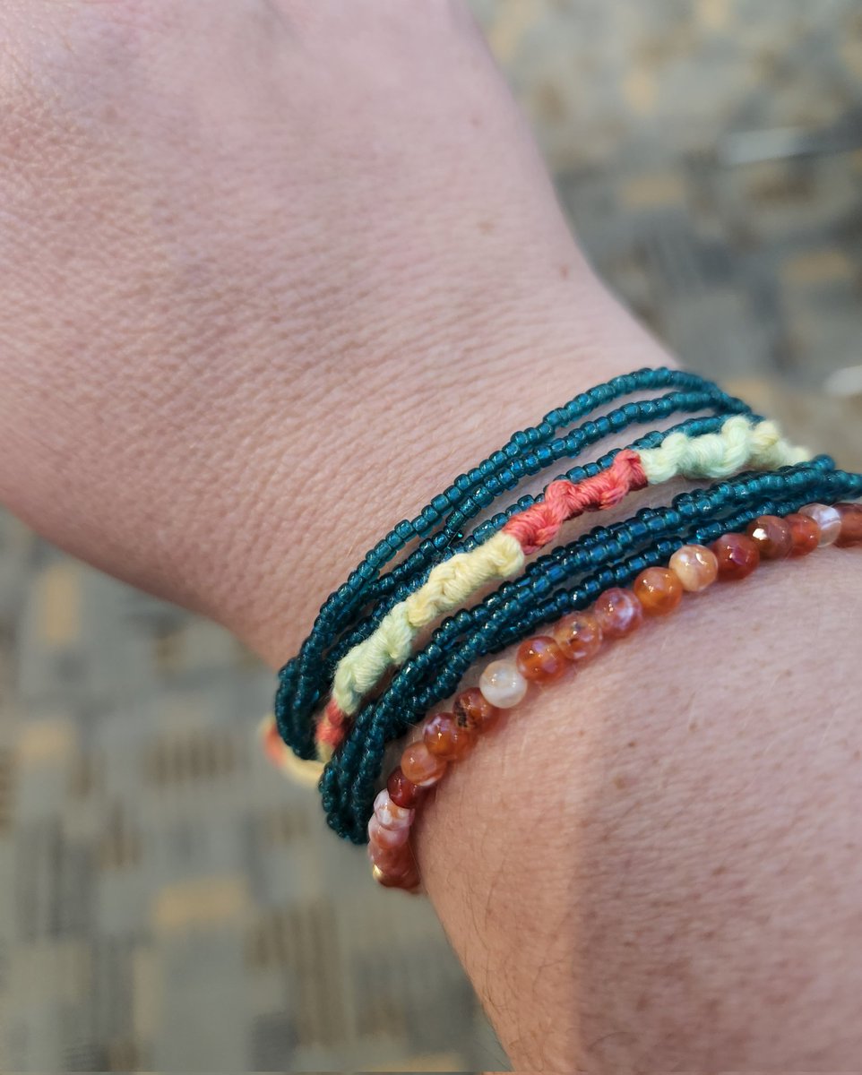 I love my new Twitter friendship bracelet from <a href="/jordantrumble/">Jordan</a> . Look at how friendly it is! It's already made friends with the rest of the crew!