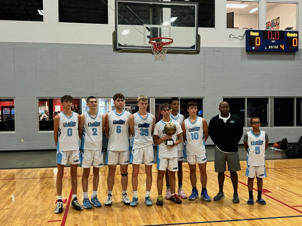KySelectAAU's tweet photo. 2022 MBT High School Nationals 10th Grade Champions - Kentucky Select White! Finishing 6-0! @MBT_Tournaments https://t.co/CXG0biSSqx