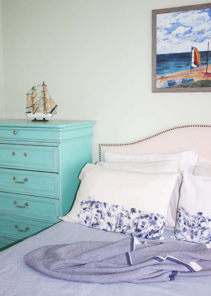 simple_decor's tweet photo. DIY Marbling Dye Technique On Pillow cases https://t.co/4L50MNkuVd via @simple_decor https://t.co/1Rq8qHakch