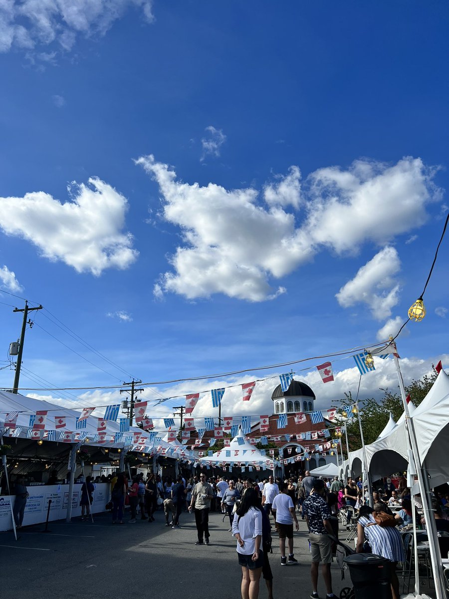 Dan Riccio tweet media