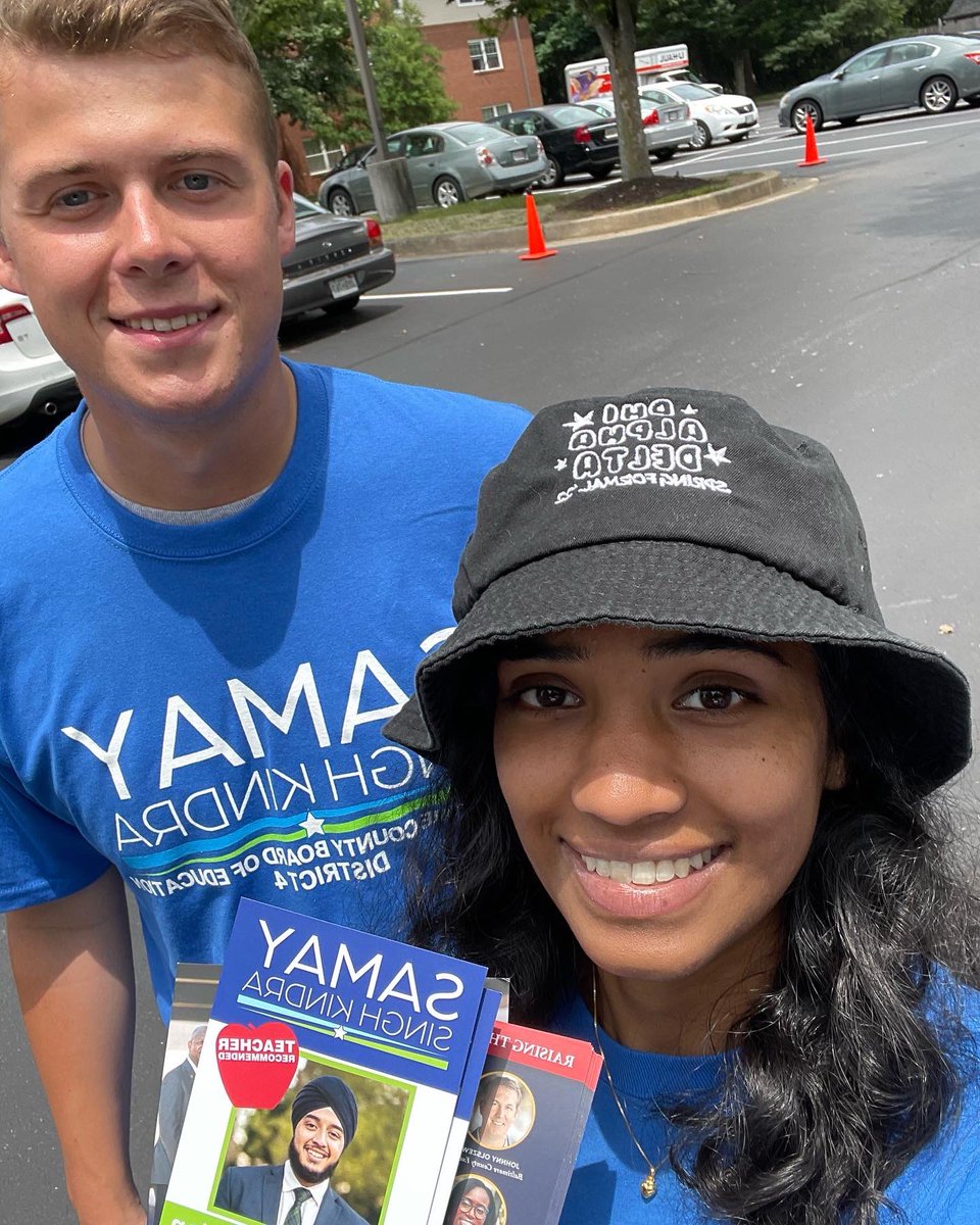 SamayKindra's tweet photo. Day 4 of early voting was a success! We spent time at the Randallstown Community Center voting site and knocked on over 250 doors! We had positive interactions all day long with folks who were on their way to vote for us or were planning to do so in the coming days. https://t.co/vcAqOgPUuG