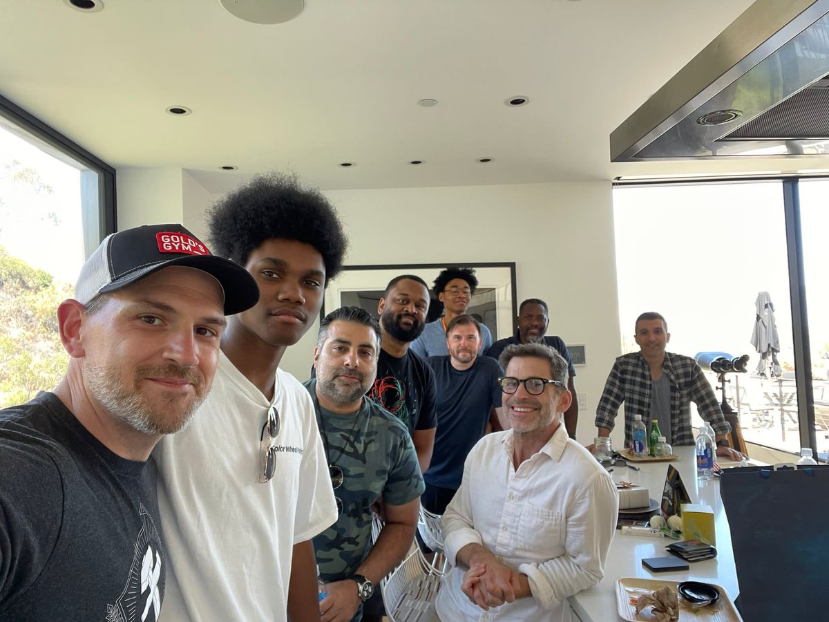 OhioDavee's tweet image. Sunday lunch with with @ZackSnyder & the boys at the Quarry ⚒️ . Bourbon, food & good laughs. Incredibly grateful for the hospitality 🥃 @TPZMickD @afabrizio44 @HereForZack @TNauthority @DexterW04111758
#QuarryMen