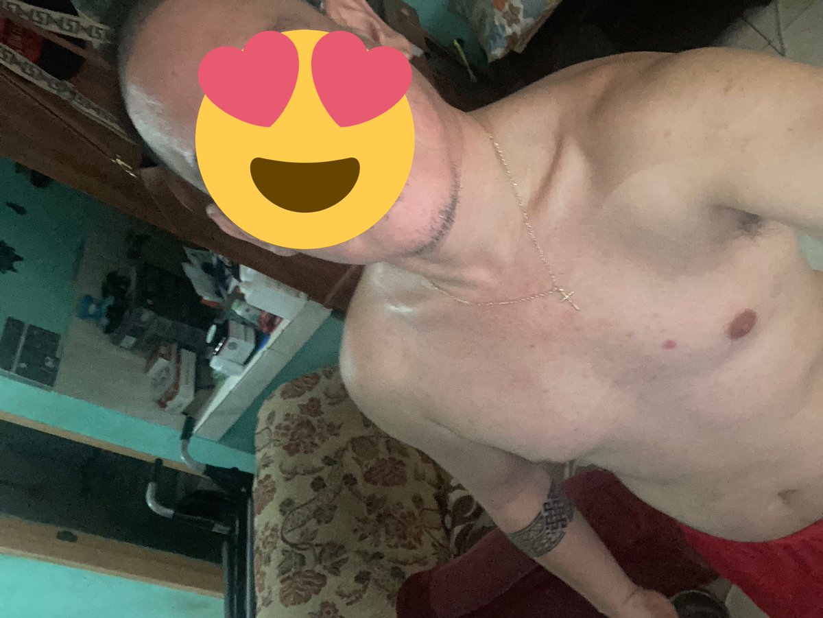 perseus0579's tweet photo. Perks of WFH
You can sweat it out while working
#morninggrind 
#allathome 
#alterquezon 
#altertayabas 
#alterlucena 
#altercubao https://t.co/b0kMqBufSJ