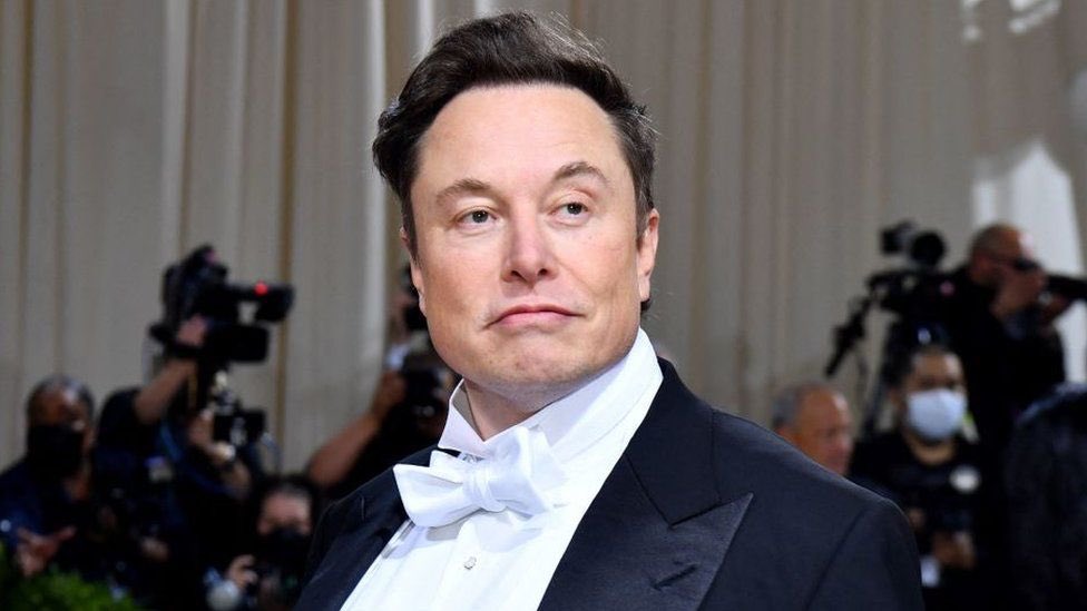 AlertaNews24_7's tweet photo. 🇺🇸 | El multimillonario Elon Musk habla sobre su retractación en la compra de la red social Twitter: "Sabes, prefiero comprar columnistas en medios colombianos como Semana, RCN o Caracol. A 1000 dólares la columna rinde más la plata", aseguró en entrevista al magazín WIRED. https://t.co/A5qQWllmkR