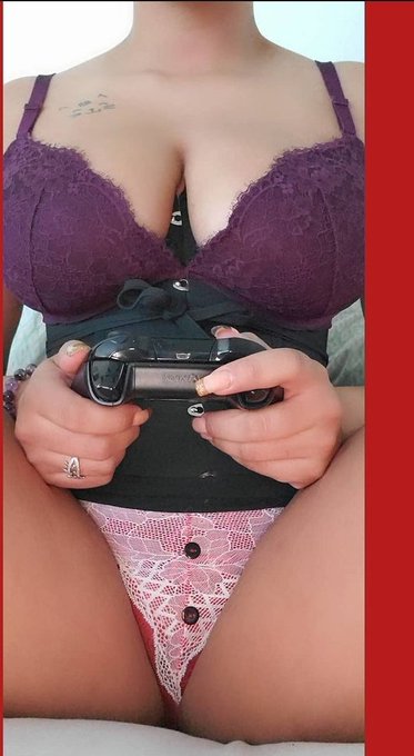 Insta took my account away again😑 follow me👉🏾👈🏾🥺 insta chubby_bunny_94  #instagram #FolloMe https://t<a href="/tag/instagram"class="tags"><span>#instagram</span></a><a href="/tag/follome"class="tags"><span>#follome</span></a>