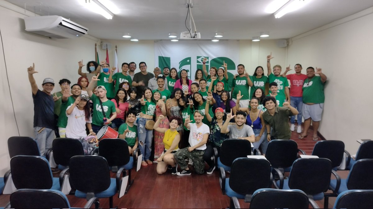 UJS_Para's tweet photo. Encerramos hoje o XX Congresso Estadual da UJS Pará.

Durante três dias participamos de formações políticas, culturais, e debatemos os planos de atuação da juventude para o próximo período. + https://t.co/t9169lJNHO