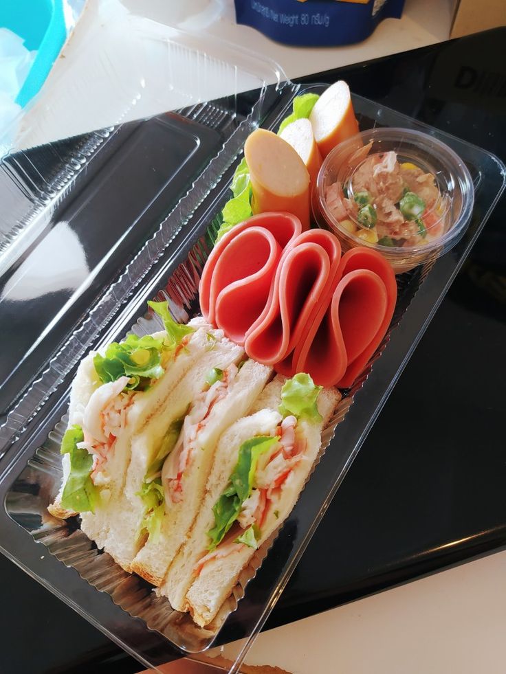DLN__official's tweet photo. * ประกาศจากงานโสตทัศนศึกษา *

ยินดีต้อนรับนักเรียนทุกคนสู่ครอบครัวDarleneของเรา นักเรียนท่านใดที่มาถึงแล้วสามารถไปรับแซนวิชที่ทางโรงเรียนเลี้ยงได้ที่ห้องอาหาร จะมีอาจารย์คอยแจกอยู่ค่ะ

(+) https://t.co/2SawTEZrhZ