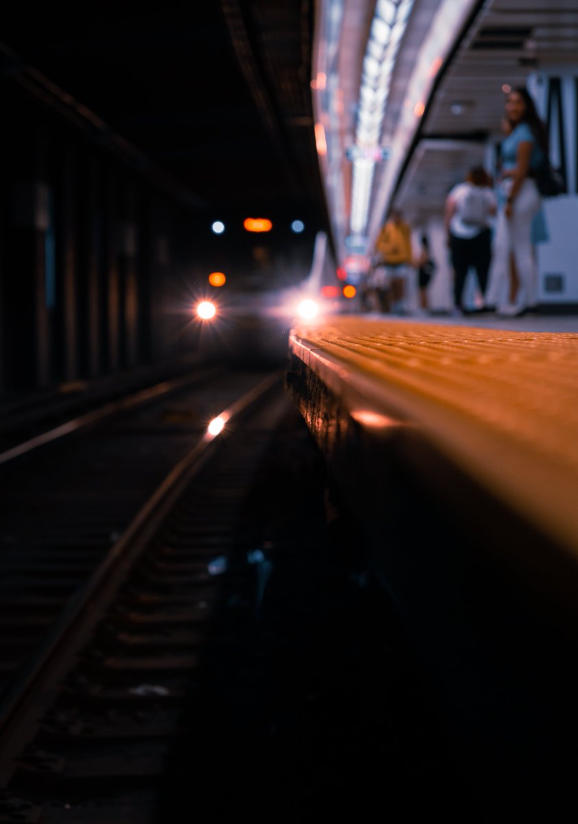 painkillaah's tweet image. I may, or may not have been responsible for this train slowing down to a crawl as it entered the station🫣

This is my second failed attempt at this shot, but it&apos;s closer at least to what I&apos;m going for. The 3rd time is a charm?

#streetphotography #twitterphotography #bokehkings