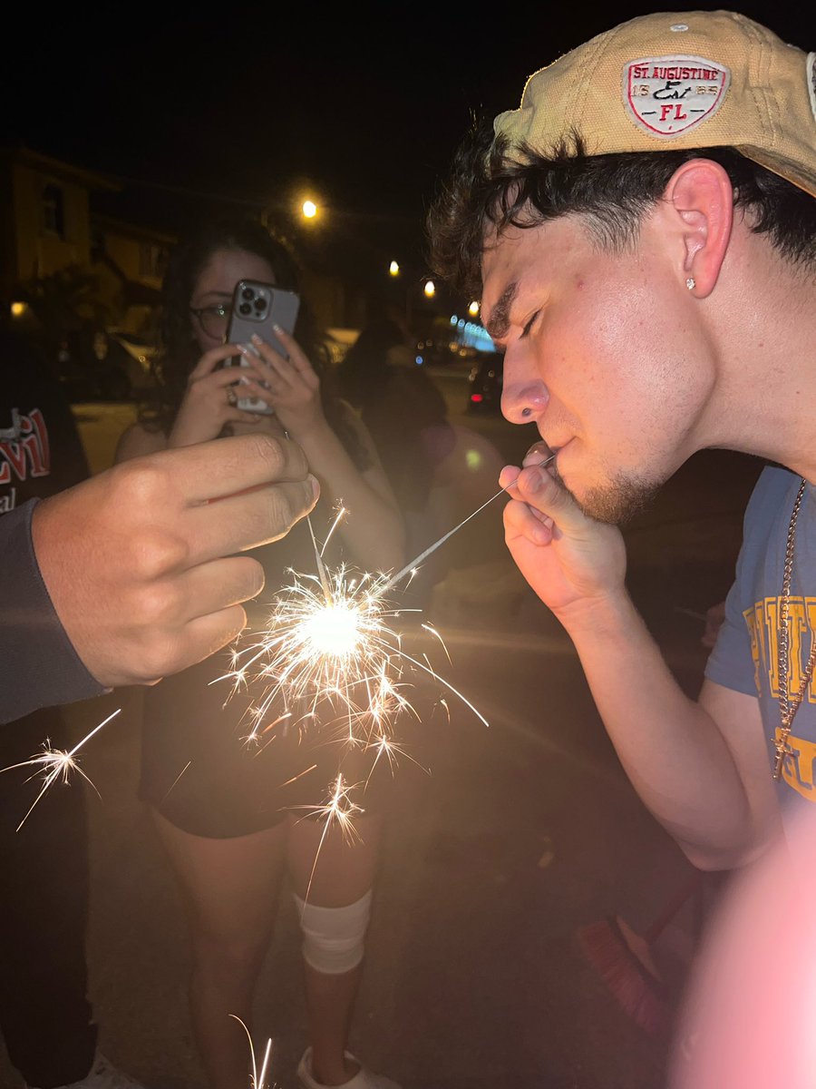 180DegreeAngel's tweet photo. You can’t spark with us https://t.co/9YNYODdqKJ