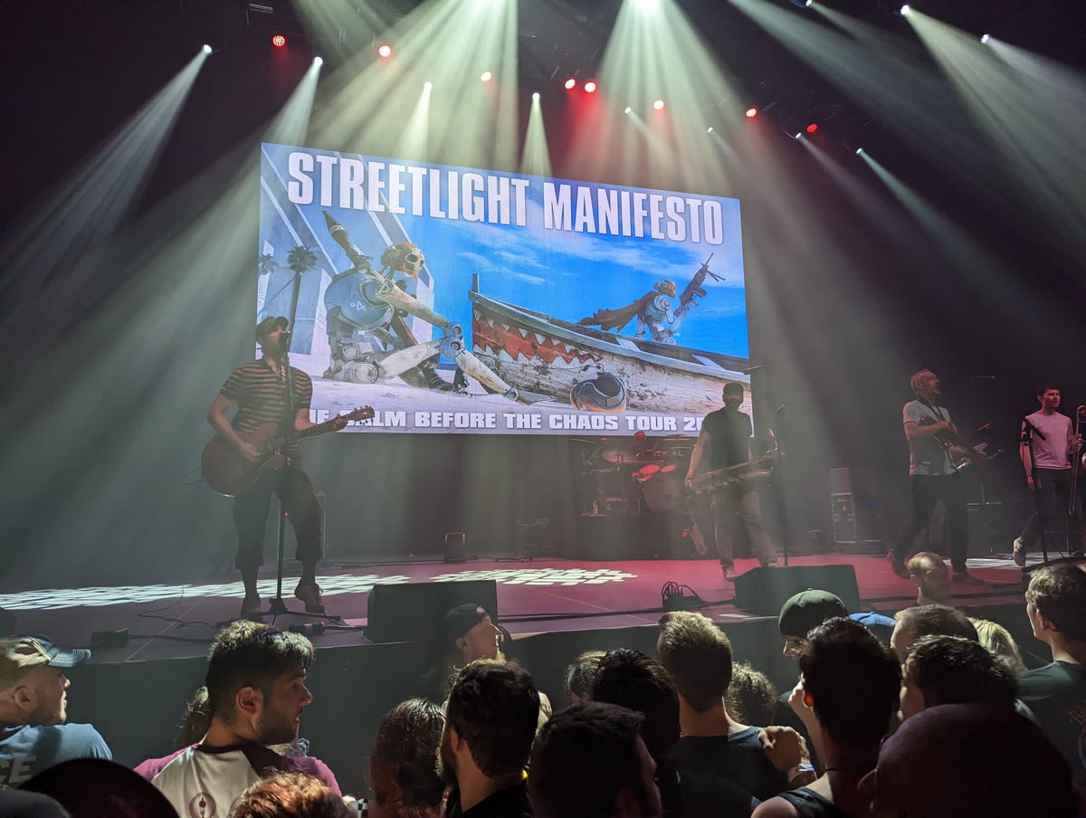 Streetlight manifesto at the mission ballroom. Very special and so much fun as always.