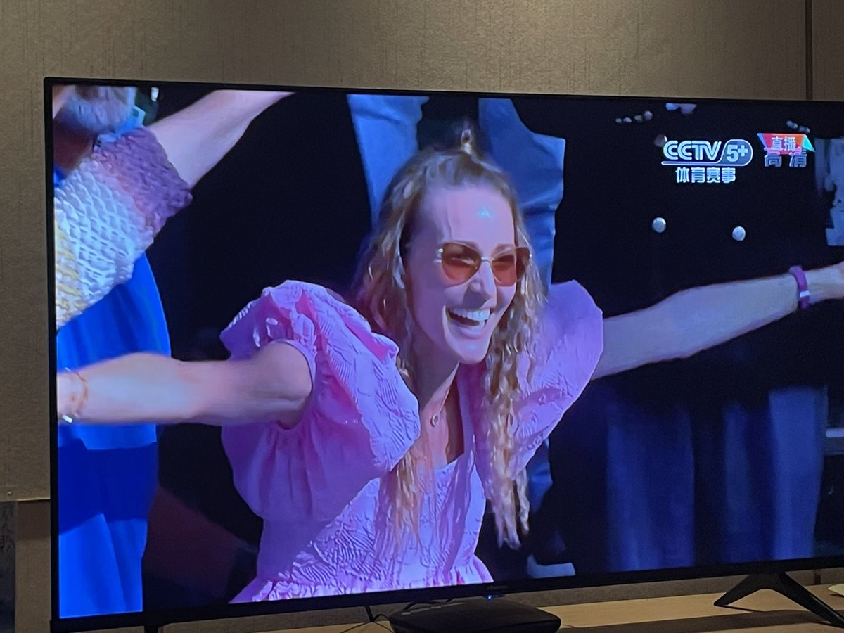 ronaIdofans's tweet photo. CONGRATS NOVAK!! 21 Grand Slams let’s gooo!! 🥳This pose will always be iconic @jelenadjokovic @DjokerNole I love you guys❤️❤️ https://t.co/ftZ2jr4h8h