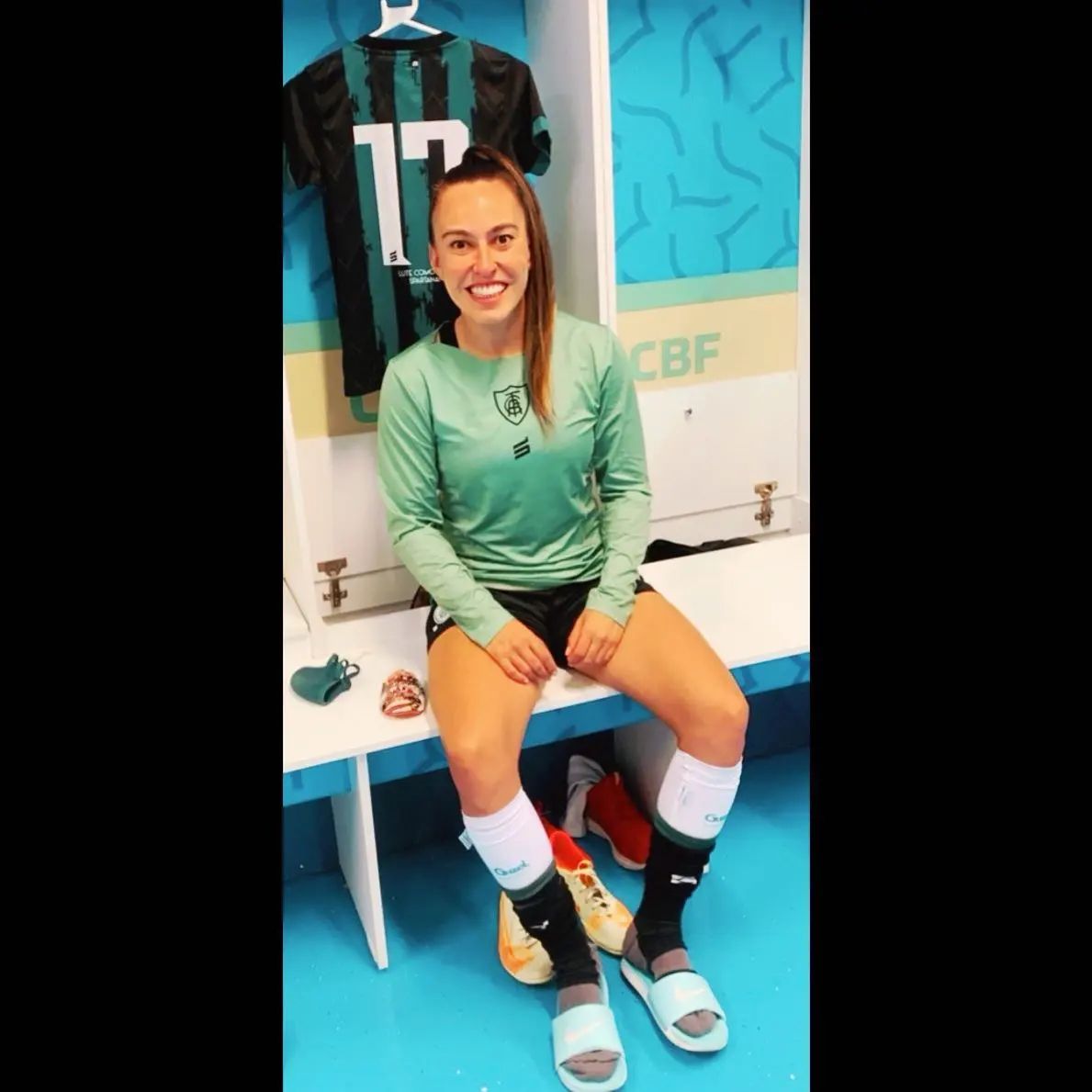 fcalineguedes's tweet photo. Tenho orgulho em dizer que sou fã da melhor pessoa, Minha jogadora é a melhor idola. @guedes10aline
#minhajogadora
#meufãclube
#orgulhodefine
#melhorpessoa https://t.co/BtU9tizoM8