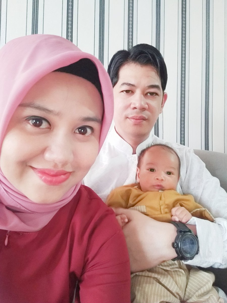 tiwimuchtar's tweet photo. Sampe pernah berpikir
"Amalan apa yg dilakukan kedua orang tua ku sampai2 anak perempuannya mendapatkan lelaki sebaik ini" 

Allah Terima kasih
Terima kasih utk masa masa sulut ku dulu
Sekarang aku tau kenapa aku yg harus melewatkan itu 🤗 https://t.co/MN0IDiyZiA