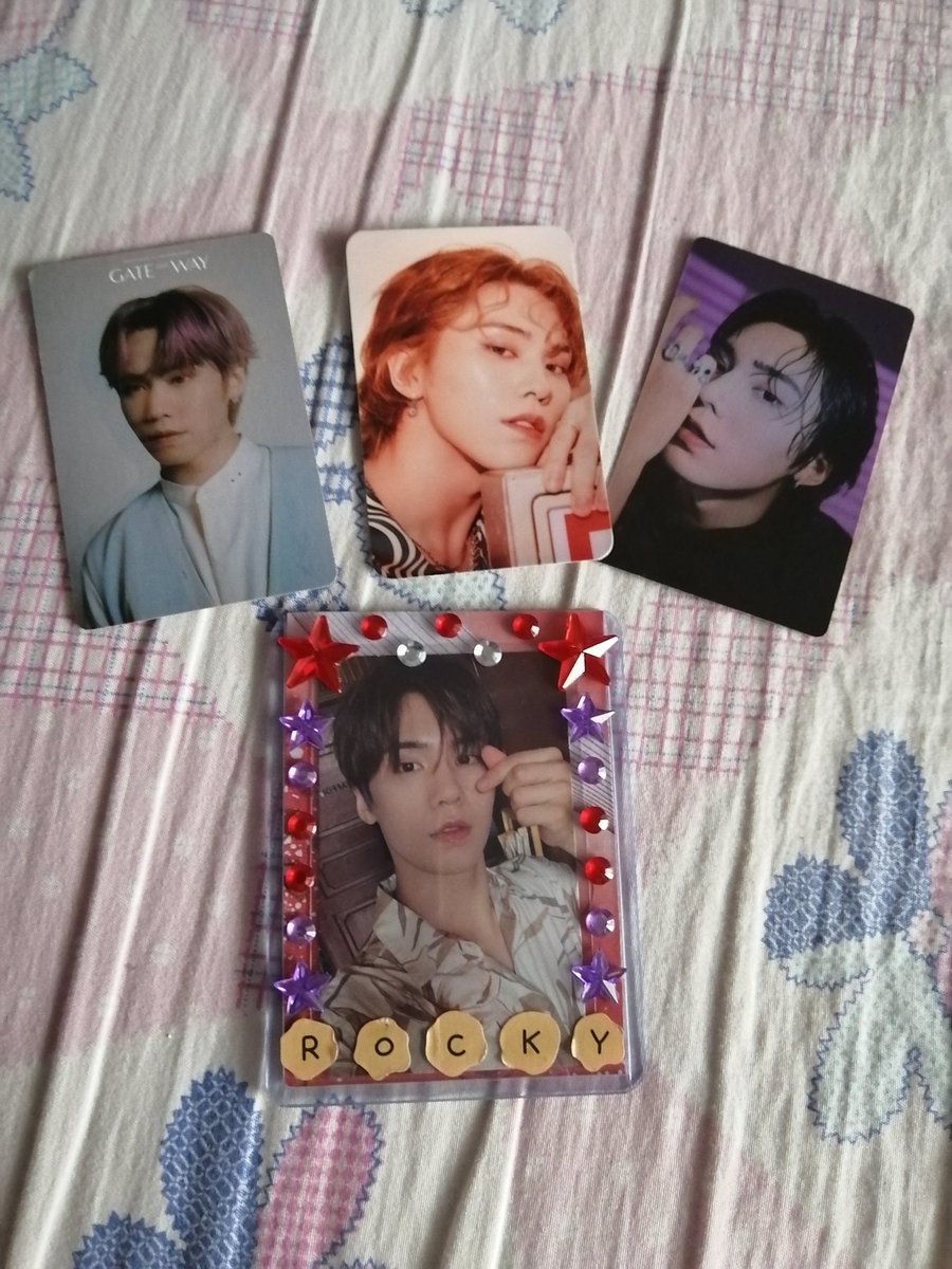 loveeminhyuk_99's tweet photo. @chakybinsan Bebe, my rk is home safe and sound.. Thank you sm๐ญ huhu ang ganda!!! Thanks din sa freebies๐ til our next budol haha hashtag marupok kay rocky~ https://t.co/m3mOJw5yLG