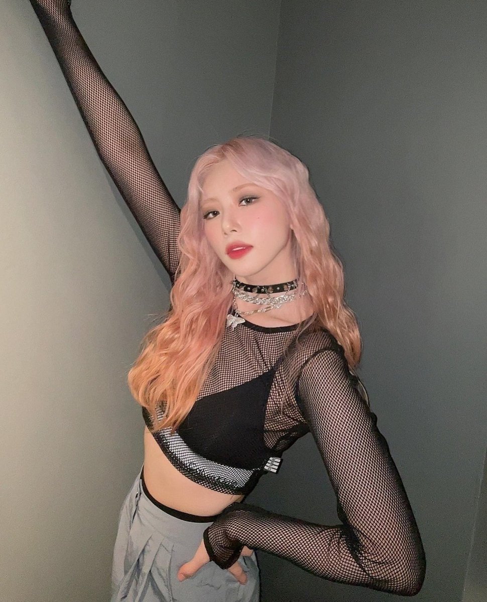 jiuthinking's tweet image. screaming as we speak

드림캐쳐 지유 #드림캐쳐 #지유 #JiU @hf_dreamcatcher