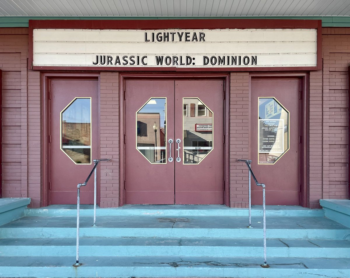 Suz Hinton on Twitter "RT JoshLipnik Bad Axe Theatre (1916) Bad Axe, MI"