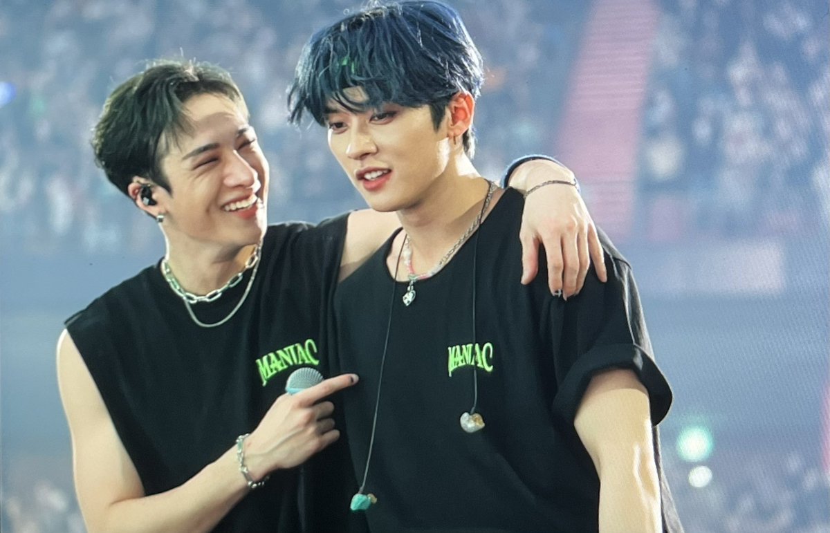 keriskz's tweet image. THIS PICTURE😭