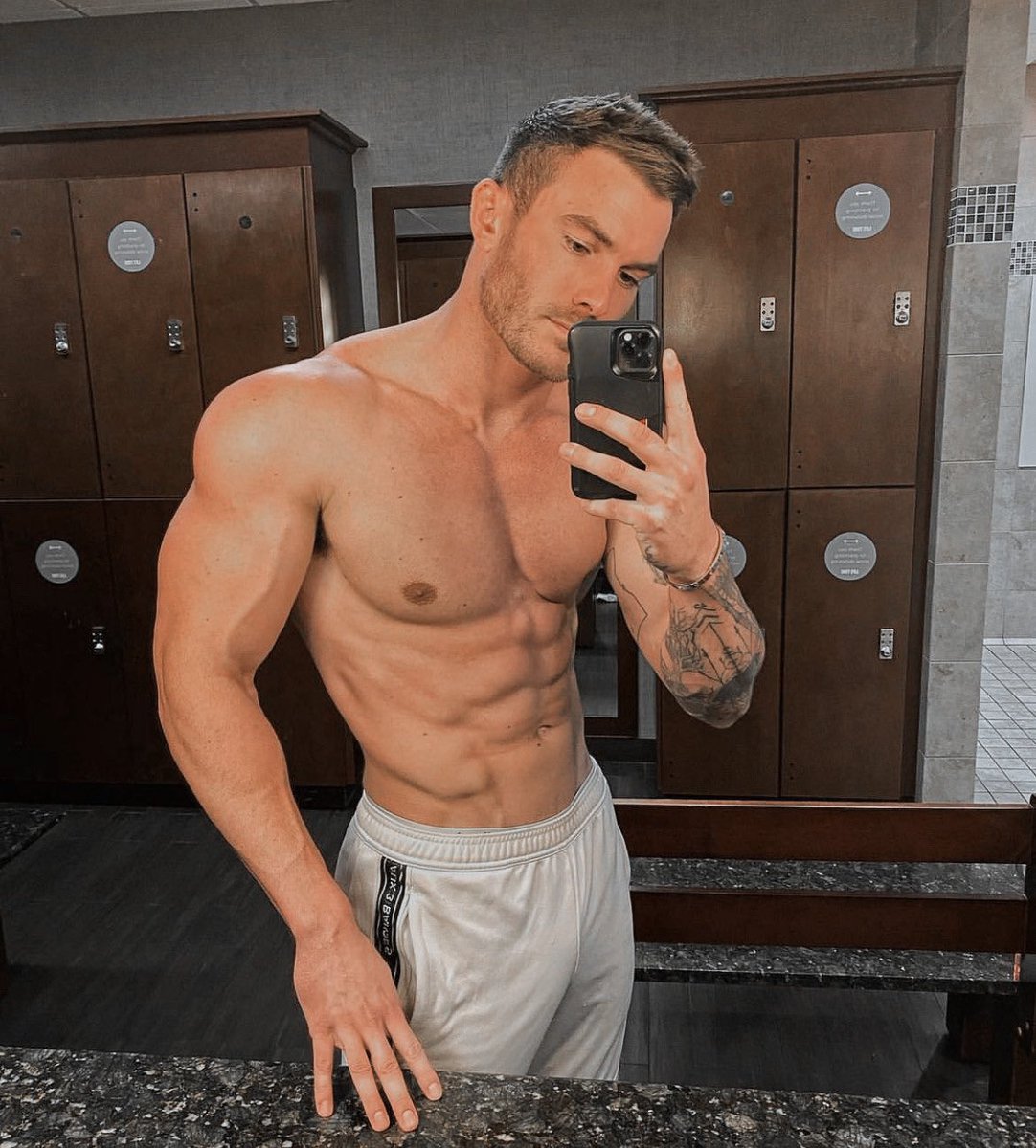 keptbboy's tweet image. ————————•———————–
          S e d u c t i v e S u n d a y