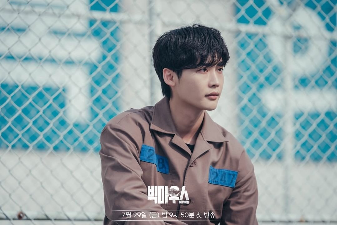 LeeJongSukWorld's tweet photo. #이종석 #LeeJongSuk still cuts for #BigMouth 📸📺 https://t.co/l5iTOTOQRW