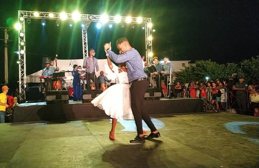 ¡Atención odiadores!: ¡Se formó en La Güinera! (¡Con la Failde!) #Cuba #CDRCuba #SomosDelBarrio #CubaPorLaPaz