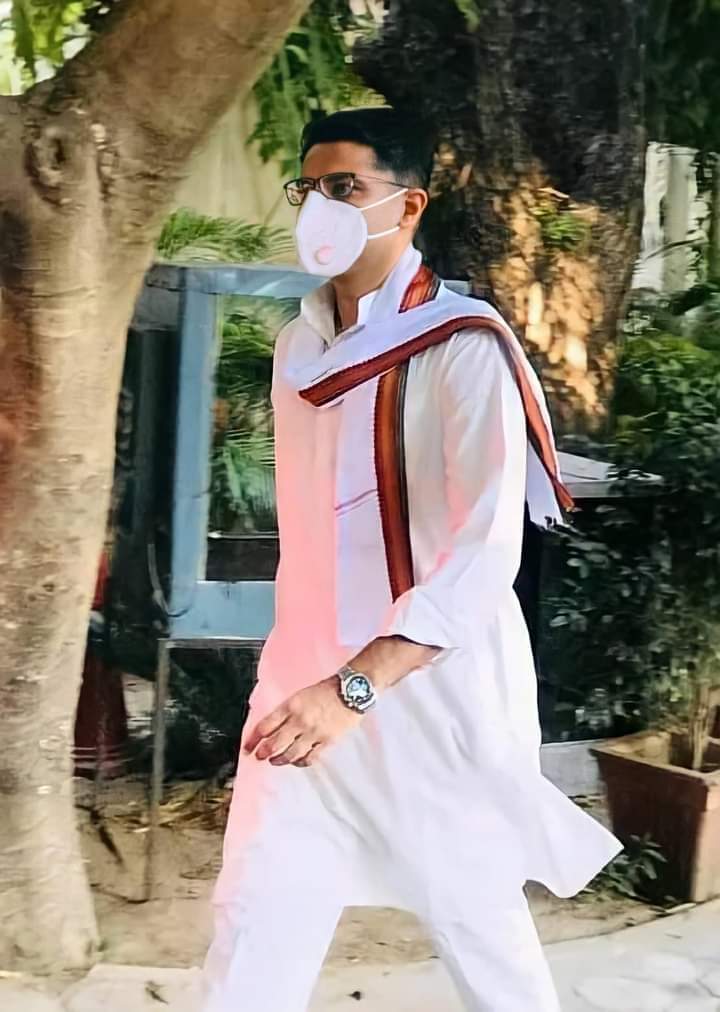 Team_pilot_'s tweet photo. #TuesdayMotivaton
“सब्र की एक खासियत है, ये दिखता नहीं है लेकिन संकट के समय सदैव काम आता है”
@SachinPilot  https://t.co/kYs1US1l2S