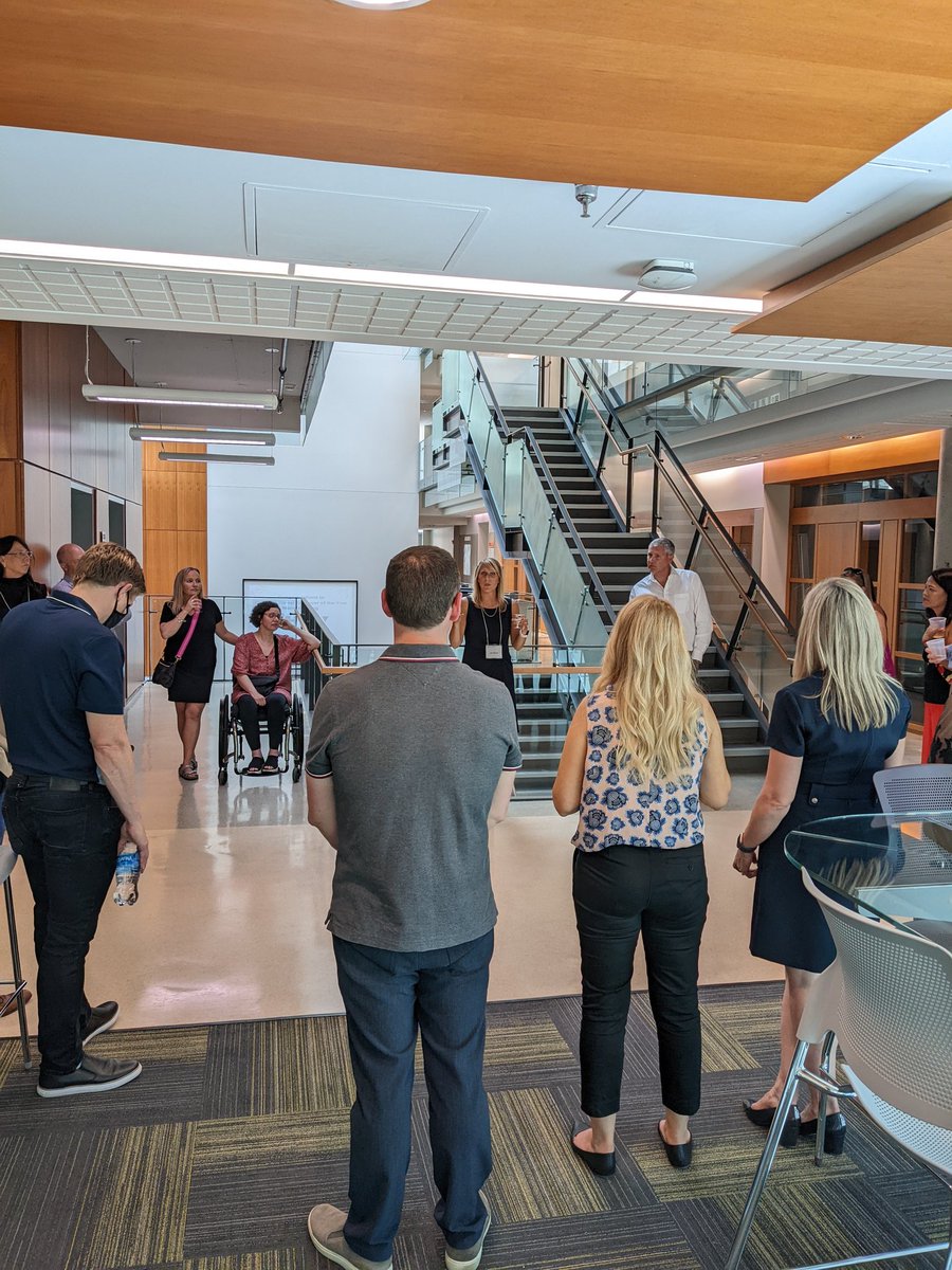 DanWorksInTech's tweet image. Forgot to post this the day of, but this is a few of the BComm class of 1997 reunion attendees admiring the new(ish) Dalhousie @rowebusiness building. We couldn't get over how dry the entrance to the computer lab was.