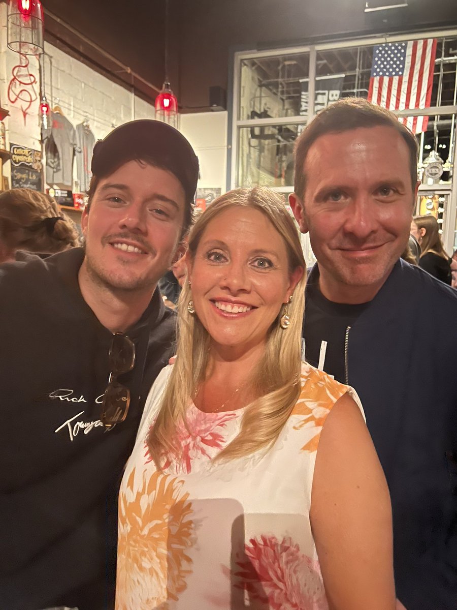 💖🙏🏻💖Thank you <a href="/LlaurenLyle/">Lauren Lyle</a> <a href="/CesarDomboy/">César Domboy</a> <a href="/TimDownie1/">Tim Downie</a> 
for the wonderful memories this weekend! So wonderful to finally meet you! We hope you enjoyed Salem and Boston! #Outlander 
#KicAss <a href="/PinkieSwearProd/">PinkieSwear Productions</a>