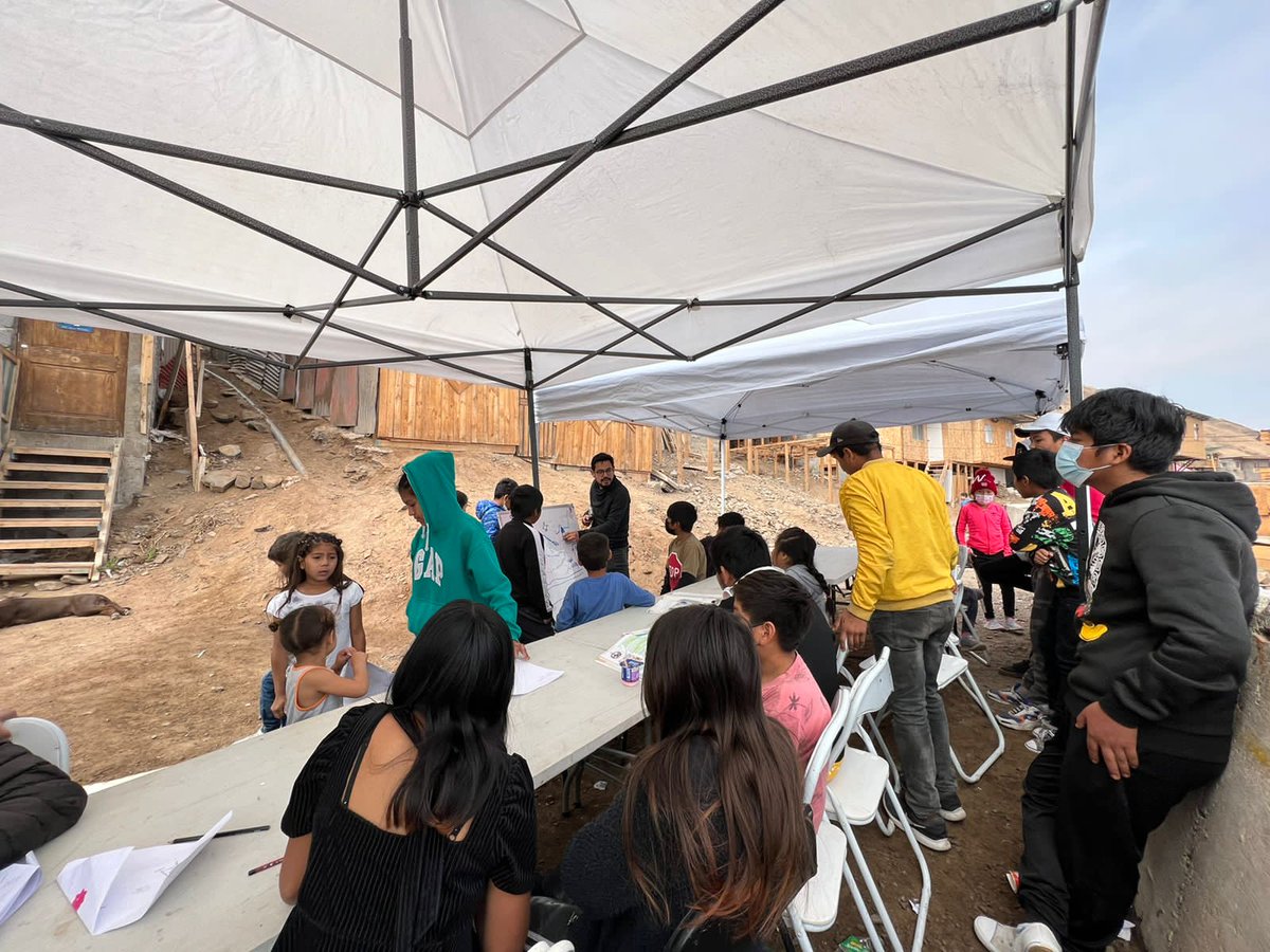 MarceMercado's tweet photo. Todos los domingos son Primavera en nuestros corazoncitos gracias al Amor de nuestros guagüitos.

Club de @lecturarebelde 
@escuelarebelde 
#Antofagasta
Por Amor a los niños y su futuro, yo #AprueboFeliz https://t.co/a2OJi4WPo2