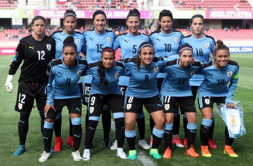 Orgulloso de tener a la Selección uruguaya de fútbol femenino en Colombia participando en la Copa América.
Armenia - Eje cafetero colombiano.  Suerte!!!