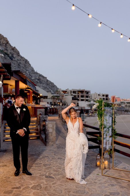 A Look Inside T J Watt And Dani Rhodes Wedding In Cabo San Lucas