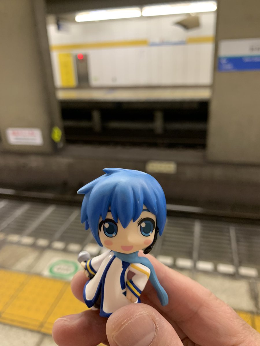 fuganaoto's tweet image. I'm about to take the subway to the recording studio to sing with my son for recording work💙💙💙