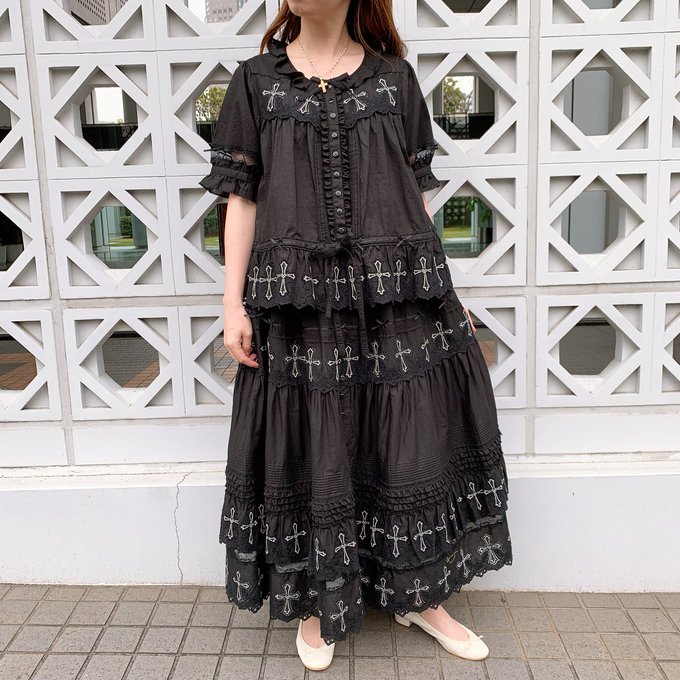 送料無料（沖縄配送） イノセント・チャーチプリントミディワンピース