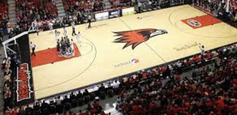 Extremely blessed to receive an offer from SEMO❤️🤍#AGTG @Coach_Pickens @CoachBerokoff @LHWildcatHoops @TeamGriffinEYBL