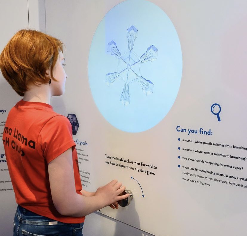 passport_sd's tweet image. It might be hot out, but snow is in the forecast! 
Don’t forget - @fleetscience is open every day of the year! Stop by and pay them a visit ! ❄️ 

#snow #fleetscience #fleetsciencecenter #sandiego #fleetsciencecentermuseum 
•
•
Have an amazing day from @passport_sd 🌞