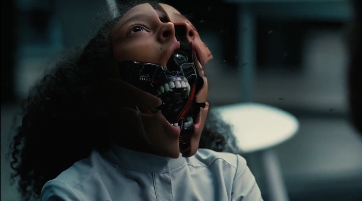 digital__junkie's tweet photo. This scene thou… I jumped outta my skin like this bitch. 😱🪰 #heebeegeebees #Westworld https://t.co/EU8QGT1Ua7