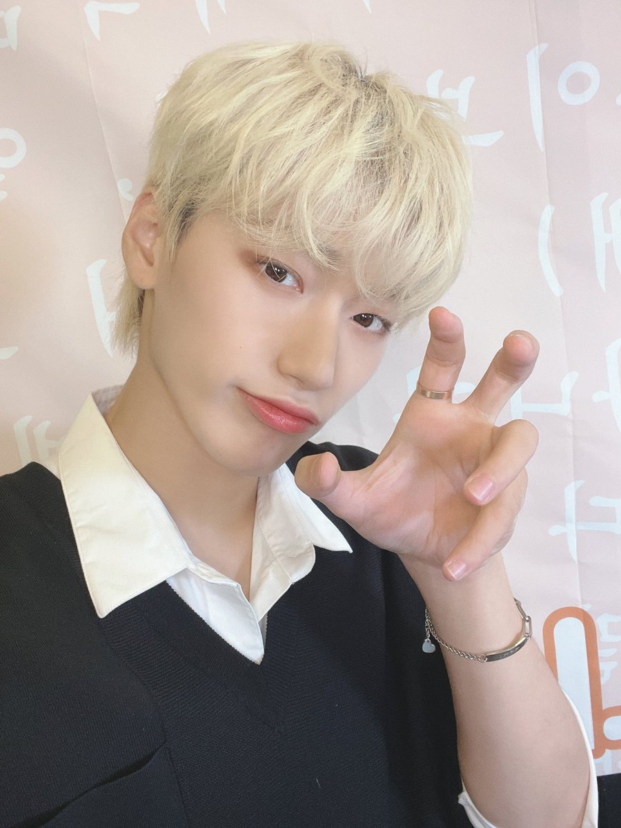 CHOlSHAN's tweet photo. Anyone got the call to the birthday monumental of great importance authorized by dearly Sannie and managed to partake in the event? Simply, I sincerely thank everyone who’ve been joining my Birthday Live yesterday. https://t.co/wFQKxAspNF