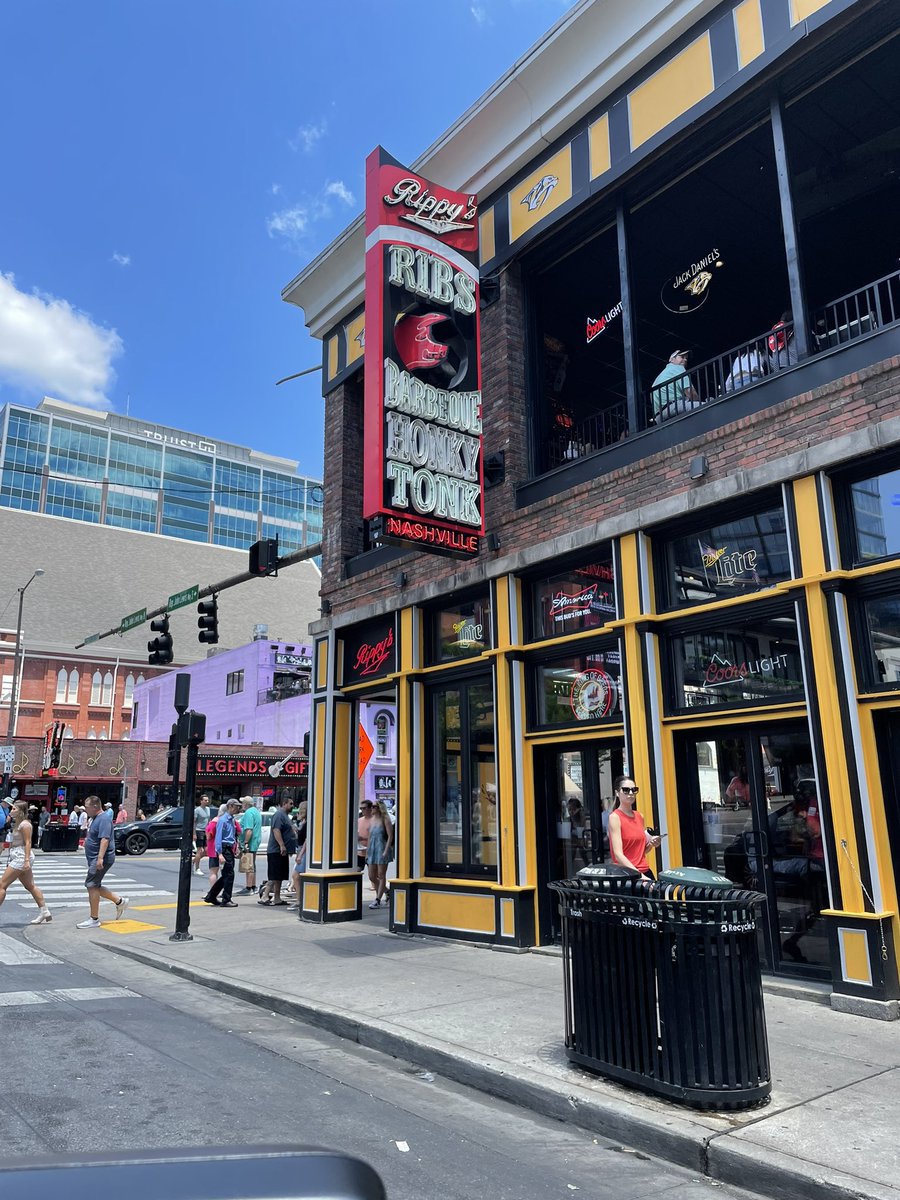 WHRHS-Mrs. Edkin tweet media