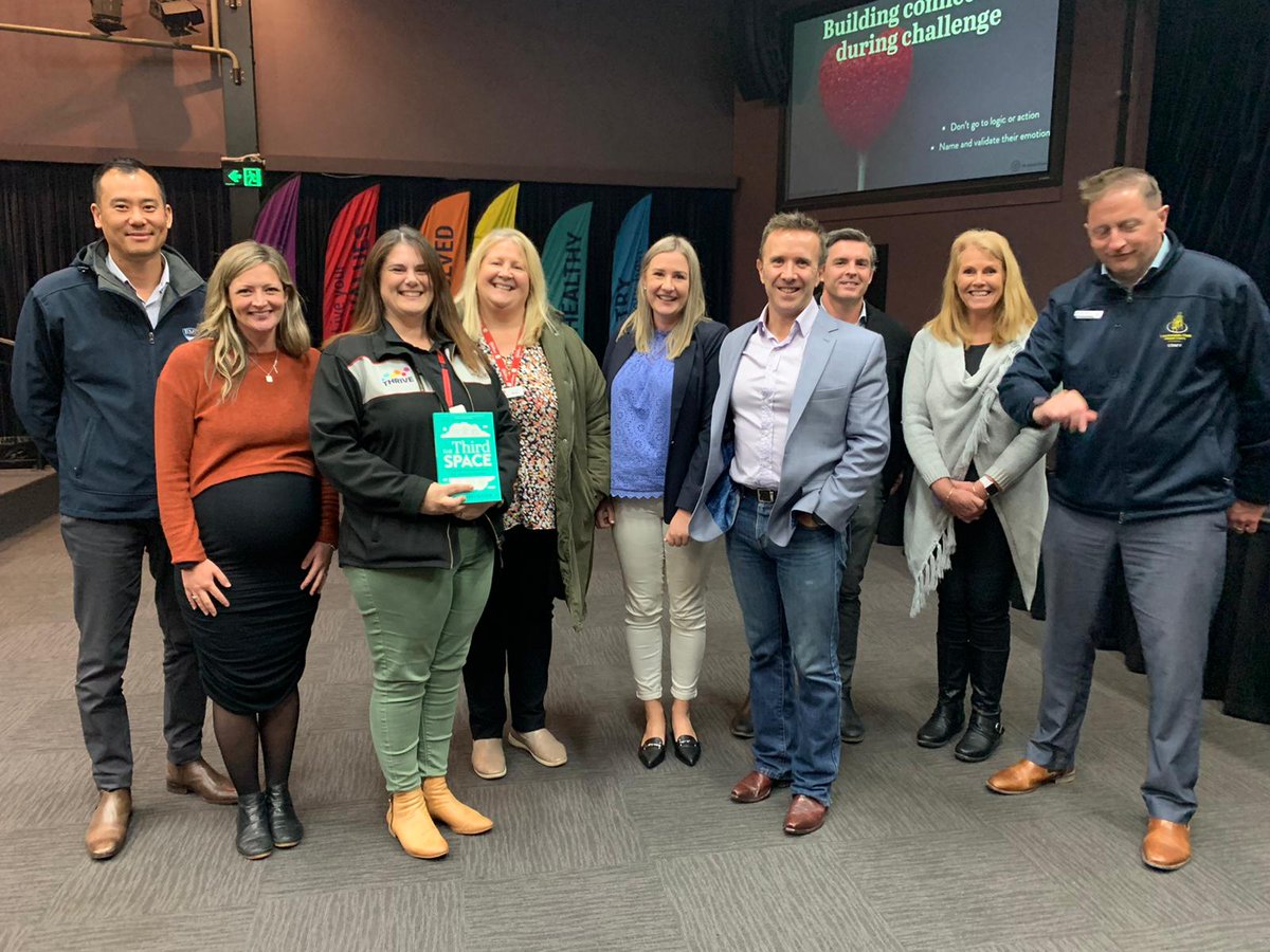 DrAdamFraser's tweet photo. Loved the opportunity to talk to the staff at Elizabeth Murdoch #College on preventing #burnout and #sustainingperformance. It was also awesome to talk to the parents of the college on how they can be a more connected parent to their children. #Keynote #Speaking #Speaker https://t.co/A9IEkjt5tr