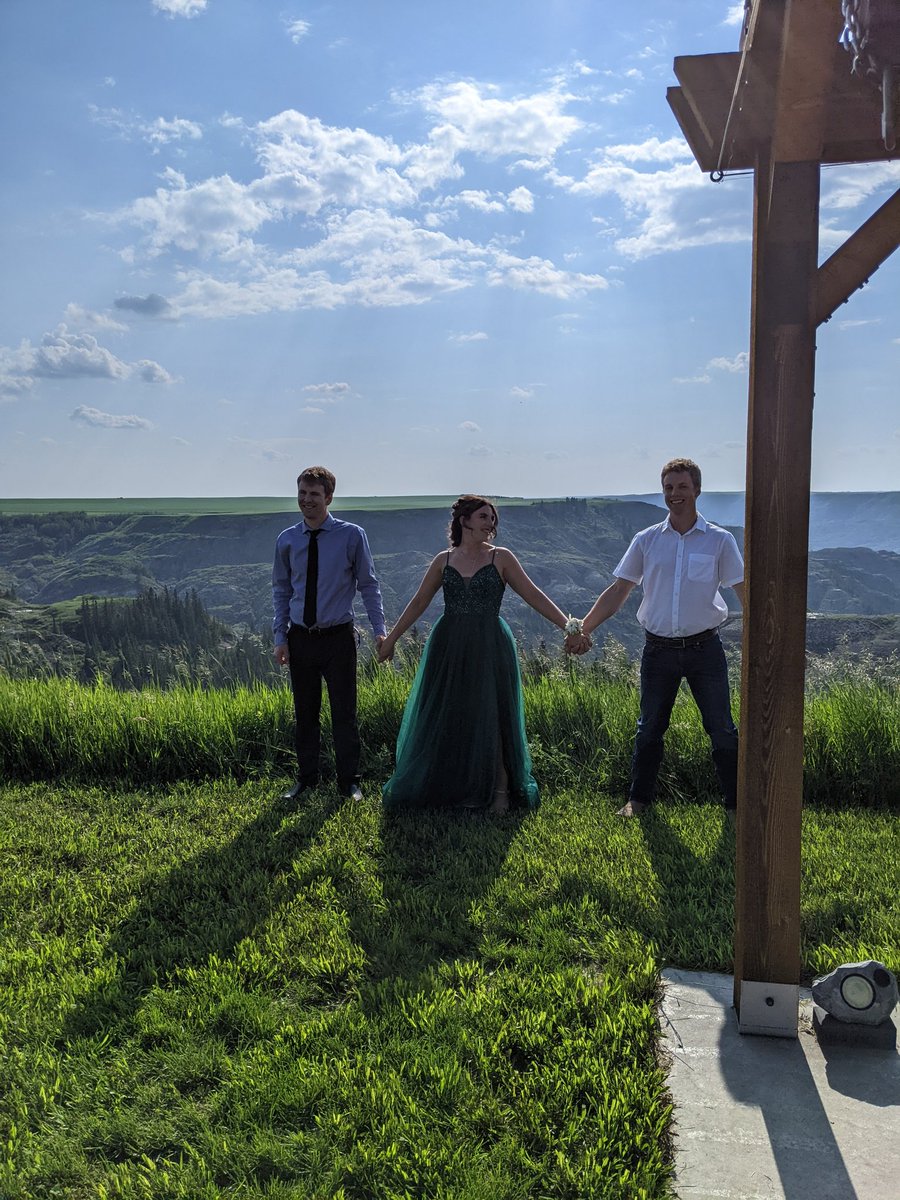 MdmSandy's tweet image. #lastkidtograduatehighschool