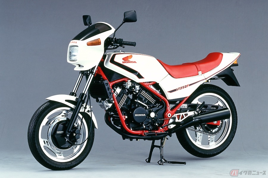 「 1/6バイクシリーズをアオシマからも発売してください!大きいからこそ作りがいも」|はぁとふる倍国土のイラスト