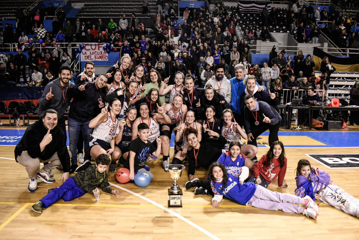 Bandejarg's tweet photo. Postales de un fin de semana soñado 🤩

@cufbasquetok 🏆 https://t.co/G2eilbTK6e
