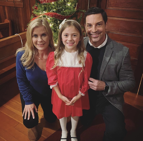 SueEdelman's tweet photo. @Ann91237283 - I just adored this little scene stealer, Chloe. Her name is #AliceComer. She has a bright future ahead of her.๐ https://t.co/r3HXjt43d7