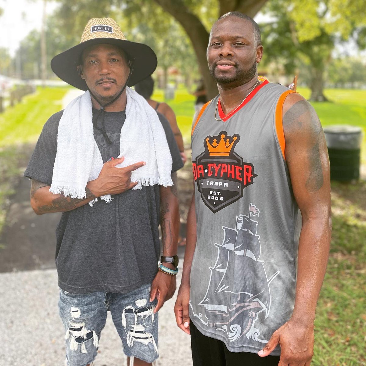 purvisadamsonjr's tweet photo. #DaCypher 16 YR Anniversary Basketball Game #StrawHatSighting
@DjHeadBussa x @LNYCE x @AYCH302 https://t.co/q1cSAzXoTV