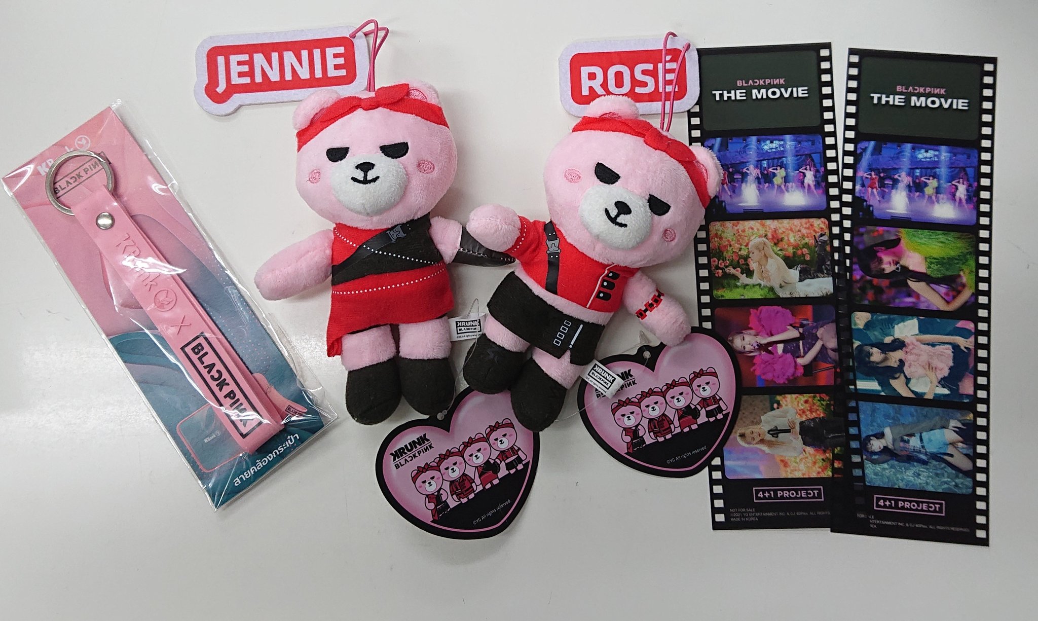 Blackpink 　非売品　ぬいぐるみ BLACKPINK 公式グッズ ぬいぐるみ 4体セット JENNIE ROSE LISA