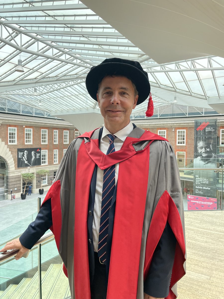MiddlesexUni's tweet image. Proud to award @BrianHolliday01, Managing Director for @SiemensUKNews, with an Honorary Degree at #MDXGrad 🎓 Our connection with Brian began when building the UK’s first Cyber Factory training facility on campus with Siemen’s advanced automation tech 🙌 bit.ly/MDX-Hon-Docs-2…